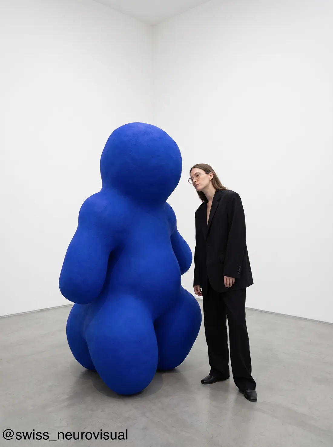 AI photography — gallery scene with sculpture